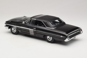 Ford Galaxie 500 Men in Black 3 Movie GreenLight 1:18 15301 Metall — bild 5 av 6