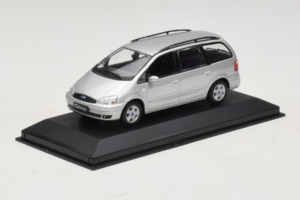 Ford Galaxy Mk2 Silver Minichamps 1:43 GALAXY001 Metall — bild 2 av 4