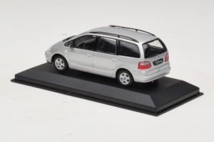 Ford Galaxy Mk2 Silver Minichamps 1:43 GALAXY001 Metall — bild 3 av 4