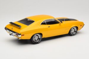 Ford Gran Torino Sport Gul IXO 1:18 18CMC186 Metall — bild 2 av 6