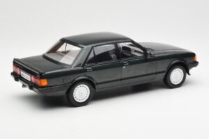 Ford Granada Mk2 2.8 Injection Mörkgrön MCG 1:18 MCG18263 Metall — bild 2 av 6