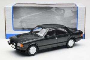 Ford Granada Mk2 2.8 Injection Mörkgrön MCG 1:18 MCG18263 Metall — bild 6 av 6