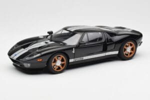 Ford GT Svart Med Vita Ränder AUTOart 1:18 73023 Metall