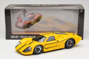 Ford GT40 Mk IV Gul 1967 Shelby Collectibles 1:18 31414S Metall — bild 8 av 8