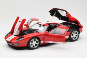 Ford GT Röd AUTOart 1:18 73021 Metall — bild 2 av 8
