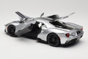 Ford GT Silver Maisto 1:18 31384 Metall — bild 5 av 8