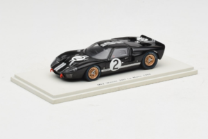 Ford GT40 Mk II #2 B. McLaren / C. Amon Shelby American Winner 24 Hours of Le Mans 1966 Spark 1:43 43LM66-O1 Resin — bild 2 av 4