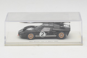 Ford GT40 Mk II #2 B. McLaren / C. Amon Shelby American Winner 24 Hours of Le Mans 1966 Spark 1:43 43LM66-O1 Resin — bild 4 av 4