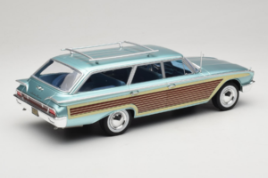 Ford Country Squire Blå MCG 1:18 MCG18049 Metall — bild 2 av 6