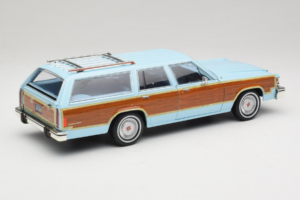 Ford LTD Country Squire Charlie's Angels Movie GreenLight 1:18 19066 Metall — bild 3 av 8