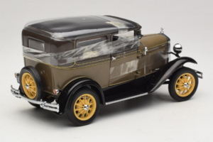 Ford Model A Tudor Chicle Drab Motor City 1:18 41003 Metall — bild 2 av 6