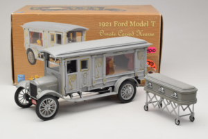 Ford Model T Ornate Carved Hearse Precision Miniatures 1:18 PMSC-07G Metall — bild 8 av 8