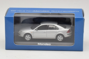 Ford Mondeo Mk3 Sedan Silver Minichamps 1:43 MONDEO005 Metall — bild 4 av 4
