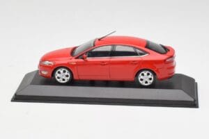 Ford Mondeo Mk4 Colorado Röd Minichamps 1:43 MONDEO001 Metall