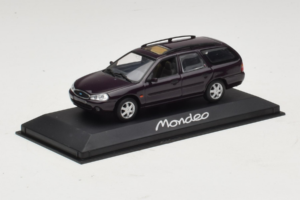 Ford Mondeo Mk1 Turnier Dark Blue Metallic Minichamps 1:43 43306312 Metall — bild 2 av 4