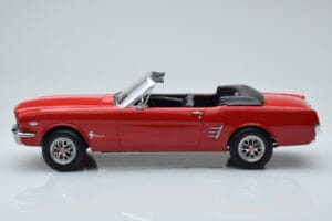 Ford Mustang Cabriolet Röd Norev 1:18 182810 Metall — bild 3 av 6