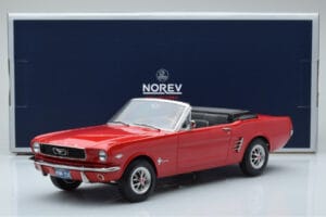 Ford Mustang Cabriolet Röd Norev 1:18 182810 Metall — bild 6 av 6