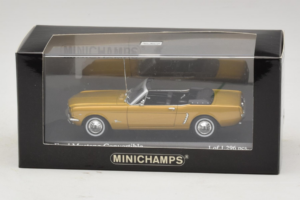 Ford Mustang Cabriolet Guld Minichamps 1:43 400082432 Metall — bild 4 av 4