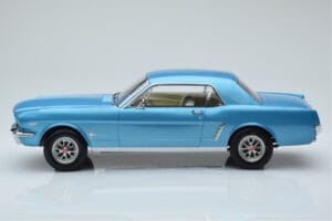 Ford Mustang Coupe Turkos Norev 1:18 182800 Metall — bild 3 av 6
