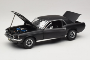 Ford Mustang Creed Movie GreenLight 1:18 13611 Metall — bild 2 av 8
