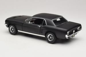 Ford Mustang Creed Movie GreenLight 1:18 13611 Metall — bild 7 av 8
