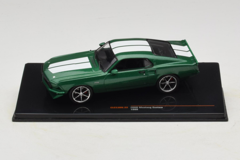 Ford Mustang Custom Grön IXO 1:43 CLC530N Metall