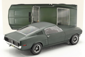 Ford Mustang Fastback Satin Green Metallic Norev 1:12 122702 Metall — bild 4 av 5