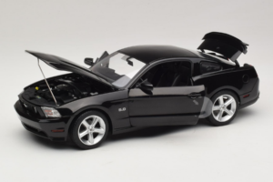 Ford Mustang GT Svart Drive Movie GreenLight 1:18 13609 Metall — bild 2 av 8