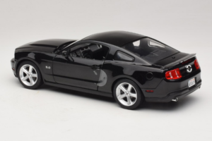 Ford Mustang GT Svart Drive Movie GreenLight 1:18 13609 Metall — bild 7 av 8