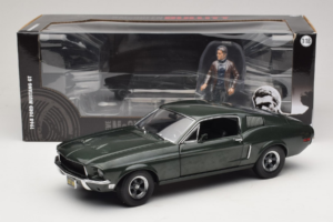 Ford Mustang GT Bullitt med Steve McQueen Figur Greenlight 1:18 12885 Metall — bild 8 av 8