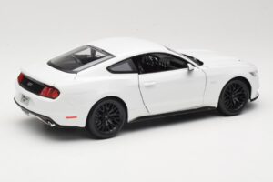 Ford Mustang GT S550 Vit Maisto 1:18 31197 Metall — bild 3 av 8