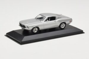 Ford Mustang GT Silver Minichamps 1:43 FORD001 Metall — bild 2 av 4