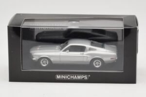 Ford Mustang GT Silver Minichamps 1:43 FORD001 Metall — bild 4 av 4