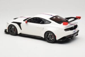 Ford Mustang GTD S650 Spirit of America Performance White GT Spirit 1:18 GT956 Resin — bild 5 av 6