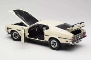 Ford Mustang Mach 1 Vit Sun Star 1:18 3602 Metall — bild 5 av 8