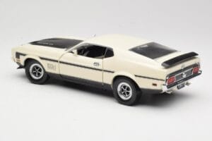 Ford Mustang Mach 1 Vit Sun Star 1:18 3602 Metall — bild 7 av 8