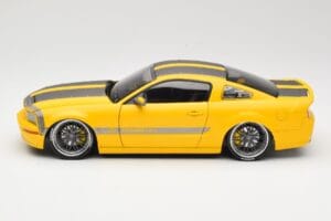 Ford Mustang S197 Cesam by Parotech Gul Norev 1:18 182700 Metall — bild 4 av 8