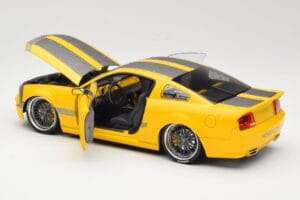 Ford Mustang S197 Cesam by Parotech Gul Norev 1:18 182700 Metall — bild 5 av 8