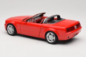 Ford Mustang S197 GT Cabriolet Röd Beanstalk Group 1:18 FOR10016R Metall — bild 7 av 8