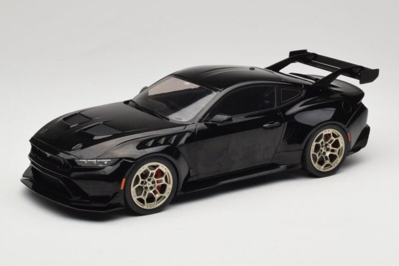 Ford Mustang S650 GTD Svart IXO 1:18 MCG18578 Metall