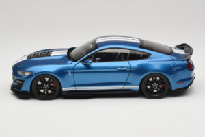 Ford Mustang Shelby GT500 S550 Atlas Blue Metallic IXO 1:18 18RDC244-FO Metall — bild 4 av 8