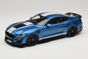 Ford Mustang Shelby GT500 S550 Atlas Blue Metallic IXO 1:18 18RDC244-FO Metall