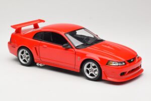 Ford Mustang SVT Cobra R SN95 Röd Maisto 1:18 531872 Metall — bild 6 av 8