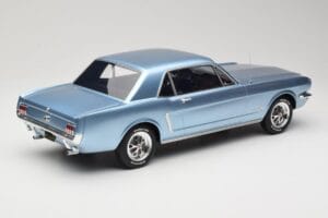 Ford Mustang V8 Hardtop Pony GT Silver Blue GT Spirit 1:12 G089 Resin — bild 2 av 6