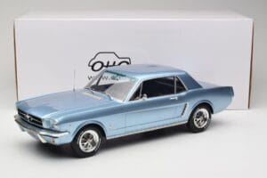 Ford Mustang V8 Hardtop Pony GT Silver Blue GT Spirit 1:12 G089 Resin — bild 6 av 6
