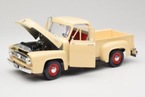 Ford Pickup Colonial Vit Road Legends 1:18 92148 Metall — bild 2 av 8