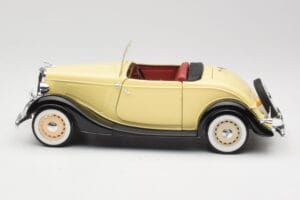 Ford Roadster Dearborn Yellow Solido 1:18 8008 Metall — bild 4 av 8