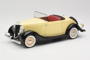 Ford Roadster Dearborn Yellow Solido 1:18 8008 Metall