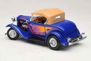 Ford Roadster Street Rod Blå with Fire Road Signature 1:18 92249 Metall — bild 7 av 8