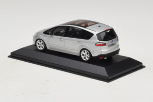Ford S-Max Silver Minichamps 1:43 SMAX001 Metall — bild 3 av 5